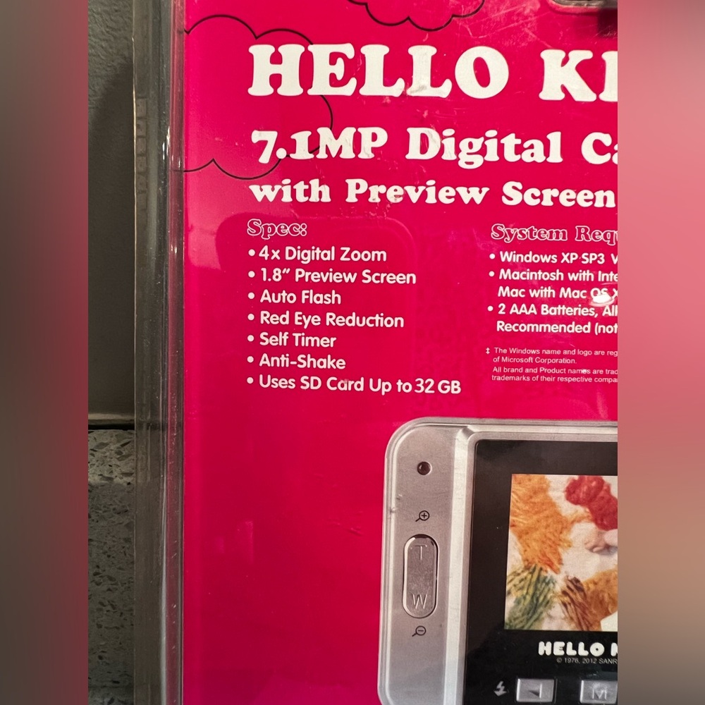Hello Kitty 7-1 MP Digital Camera With Preview Screen. - Picture 6 of 7